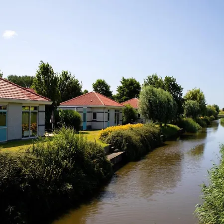 Glamping Tent With Kitchen And Bathroom, On A On The Ijsselmeer Luxury tent *
