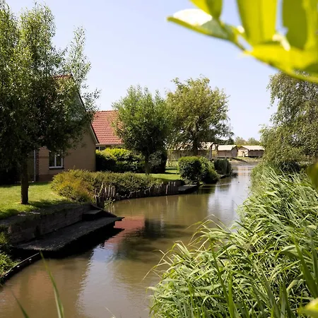 Luxury tent Glamping Tent With Kitchen And Bathroom, On A On The Ijsselmeer Andijk