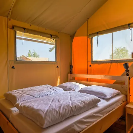 Safari For 6 People With Veranda Near The Ijsselmeer